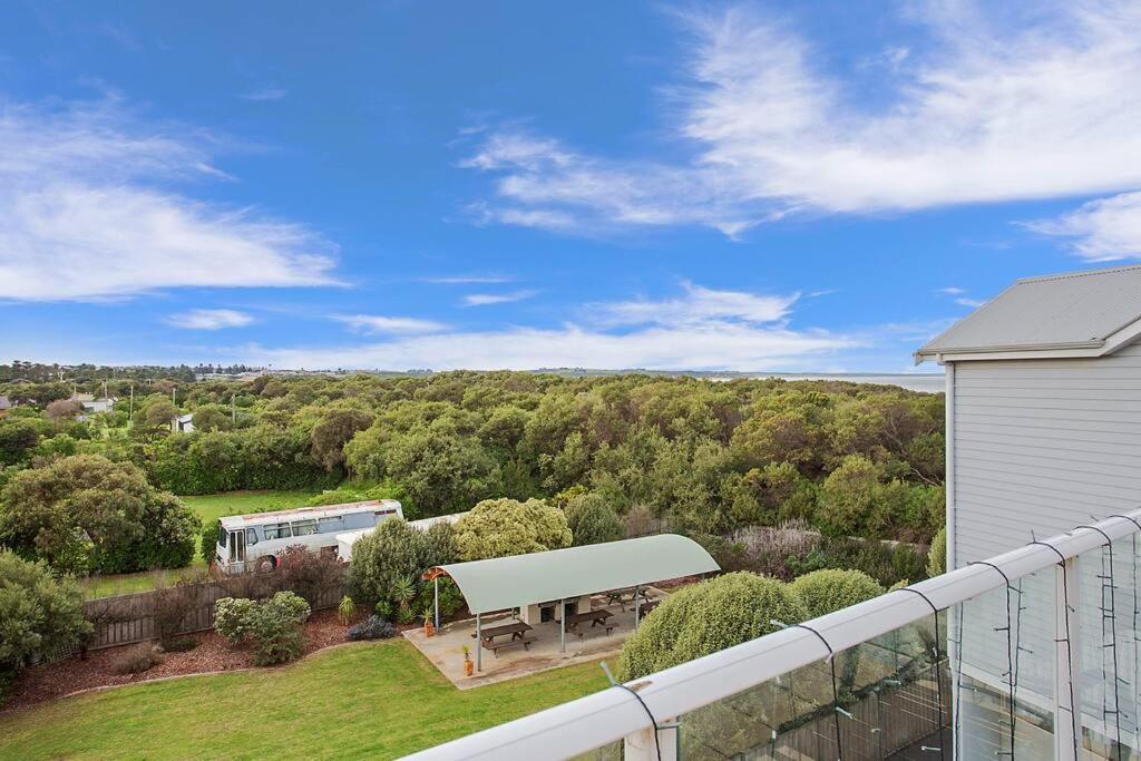 Four Bedroom Beachside Apartment Warrnambool Esterno foto